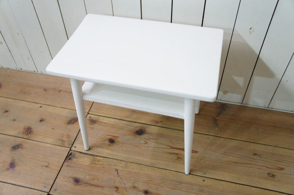 北欧アンティーク調 木製 サイドテーブル ミンディ無垢 小 ホワイト 3枚目の画像