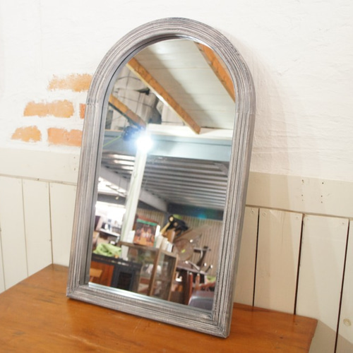 アンティーク調 木枠 ミラー 壁掛け鏡 アーチフレーム シャビー