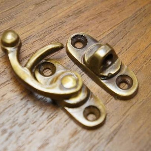 アンティーク調 真鍮 デザイン ロック金具 ブラス 金物 レトロ