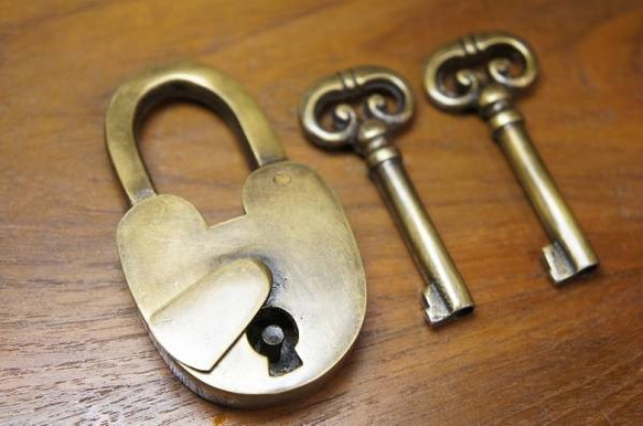 アンティーク調 真鍮製カギ パドロック 南京錠 鍵 レトロ 金物 ブラス