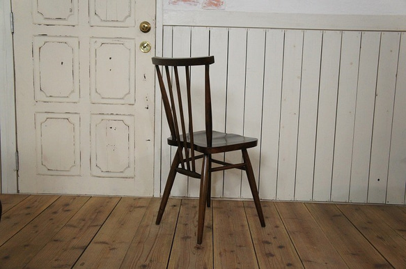 アンティーク調 スティックバック チェア カントリー 椅子 マホガニー ダーク色 4枚目の画像