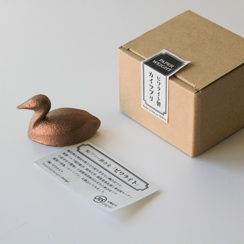 東京事変「鉛の羽毛ペーパーウェイト」・「オブジェ　しろがね孔雀」セット◆未使用品 消防 JP-SBK-260-光学ガラス製ペーパーウェイト | 消防・警察・自衛隊