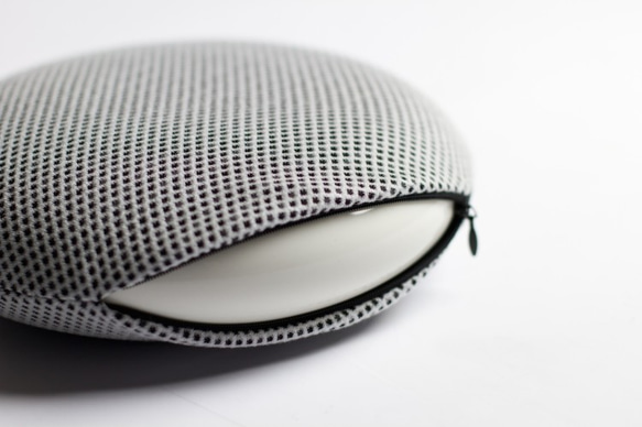 ＜数量限定プレゼント＞睡眠時の冷え対策で快眠 「陶器」の湯たんぽ yutanpo　ホワイト 4枚目の画像