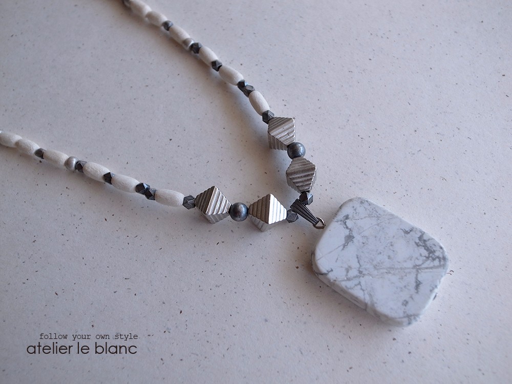 basking in the sun #1～ハウライトのネックレス～