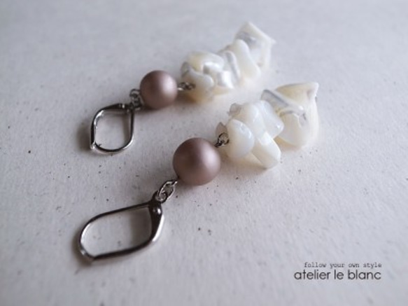 milky almond～ マザーオブパールのピアス ～ 3枚目の画像