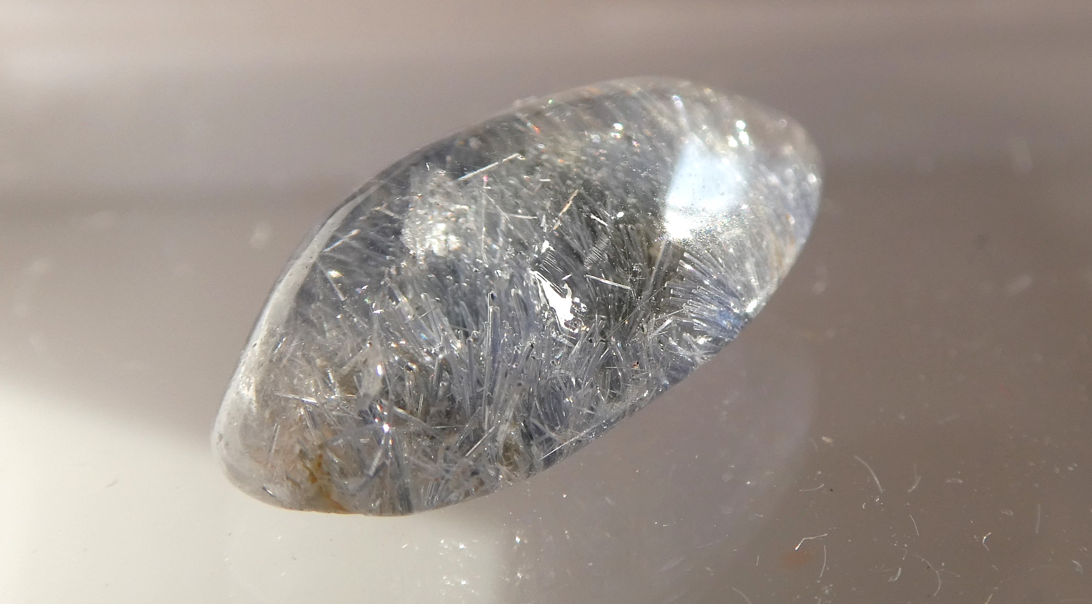 希少な　小ぶりのブルーデュモルチェライト ルース　4.2cts