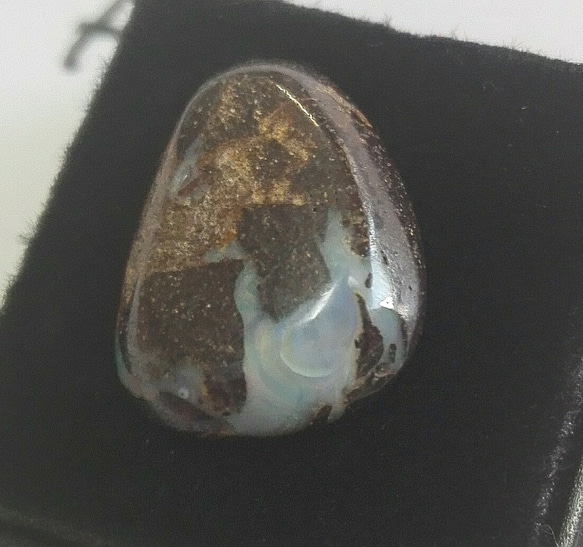 初夏感謝セール　オーストラリア産　ボルダーオパール　6.16CTS 2枚目の画像