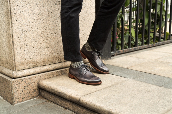 紳士靴ハラコレザーウイングチップカジュアルメンズシューズ 黒×灰 送料無料 5枚目の画像
