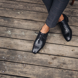 2019年斬新デザインハンドメイドハラコレザーウイングチップメンズ紳士靴手作り子牛革靴 ブラック 送料無料 5枚目の画像