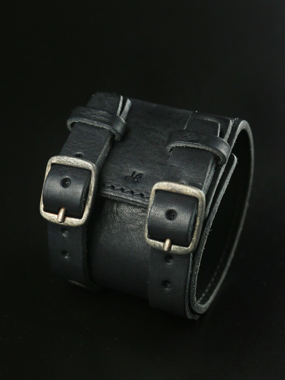 HEYOU Handmade - Leather Cuff 皮革手環 第1張的照片