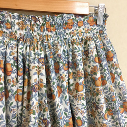 国産リバティorchard ギャザースカート 2枚目の画像