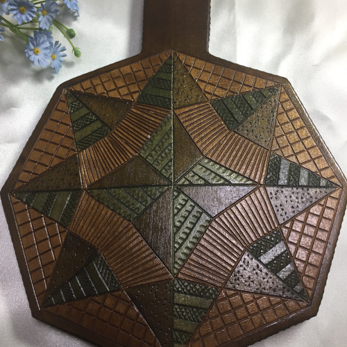 鍋敷き ハンドメイド 木彫 - メルカリ