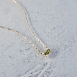 [August] Peridot baguette necklace [P086K10YG(PE)] 4枚目の画像