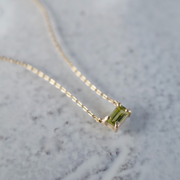 [August] Peridot baguette necklace [P086K10YG(PE)] 5枚目の画像