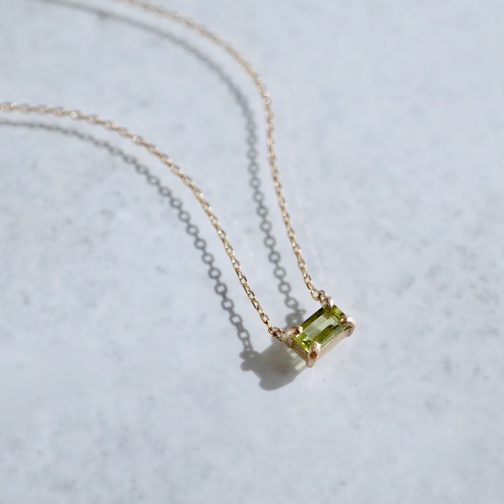 [August] Peridot baguette necklace [P086K10YG(PE)]