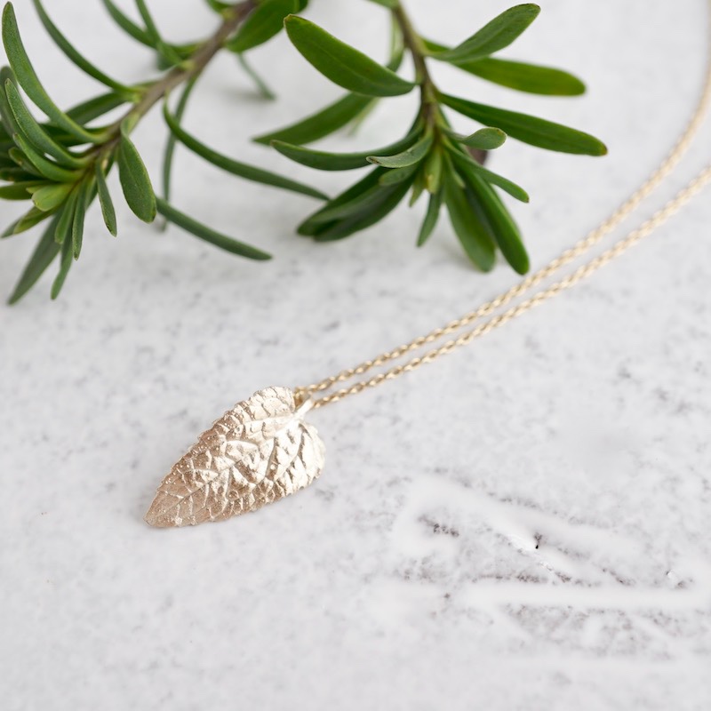 Eupatorium leaf necklace [P092K10]