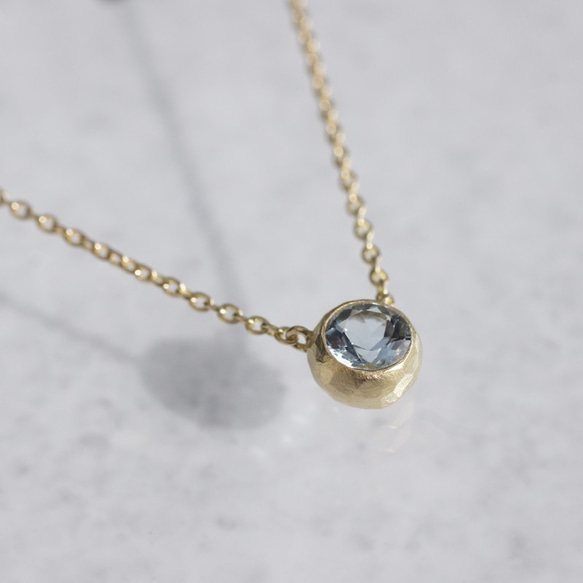 Aquamarine bezel necklace {P062K18YGAQ} 第3張的照片