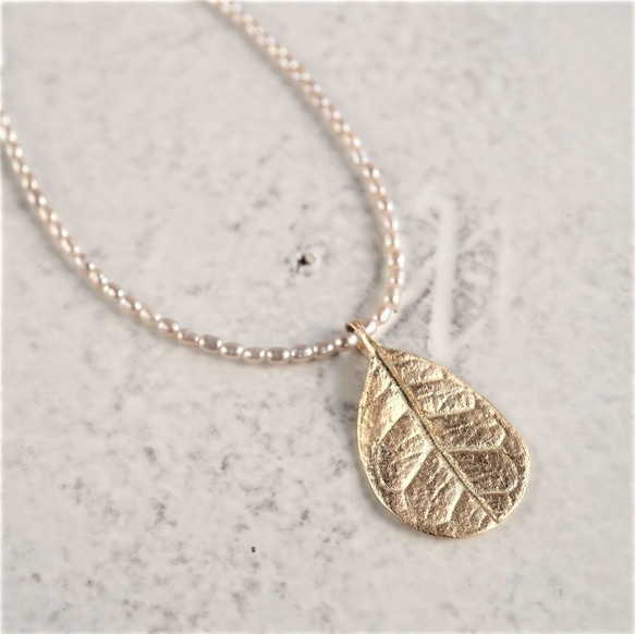 Feijoa leaf necklace (middle) {P075K10(NS)} 2枚目の画像