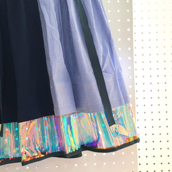 HOLOGRAPHIC TRANSPARENT STRIPE LAYERED BLUE SKIRT 第8張的照片