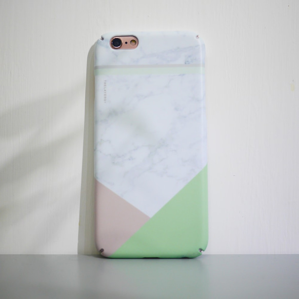 シンプルな大理石のマーブルGRAPHIC MINT MARBLE iPhoneはオリジナルの電話になります 1枚目の画像