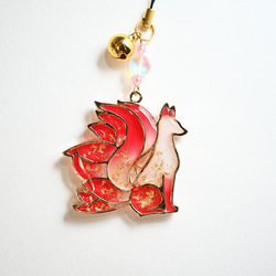 九尾狐 牡丹(白×赤)】 レジンストラップ バッグチャーム 小夜時雨/さよ