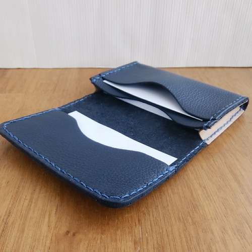 シュリンクレザー・ネイビーの名刺入れ 名刺入れ・カードケース  