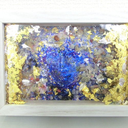 優待特典一覧 純金箔 ハガキ まなざし」彩原画 純金箔 額サイズ12×16.5 天然石 絵画