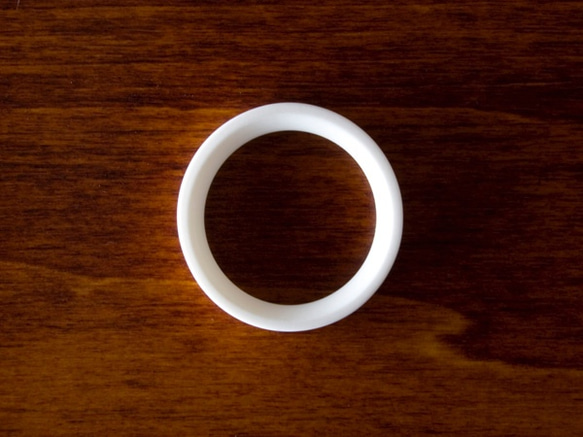 Porcelain ring <くぼみ> 3枚目の画像