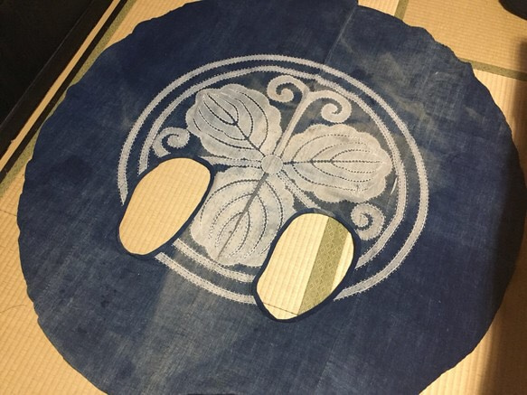 ビンテージ 襤褸 藍古布筒描きの円形ベスト 3枚目の画像
