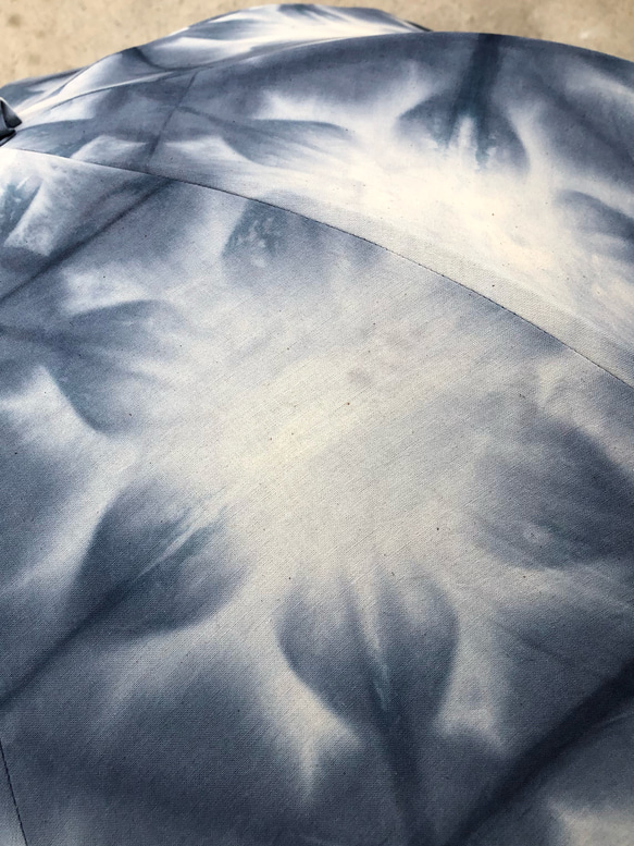雪花 日傘 藍 板締めの雪花絞り染め 4枚目の画像