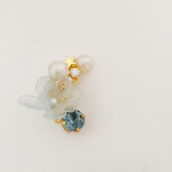 繡球花和施華洛世奇水晶耳掛式無洞耳環 第2張的照片
