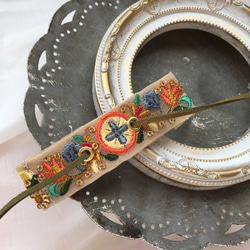 ［SALE］デニムリメイク  ヘアクリップ  革タグ 22d48f040b4158b607f5e4b758b19f