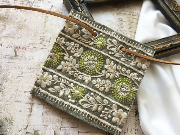 【再販】インド刺繍 ポニーフック ラップリボン リボンラップ グリーン×ブラウン 1枚目の画像