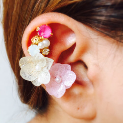 小繡球花耳骨夾＆耳夾式耳環or耳針耳環2個組 粉紅×白 第1張的照片