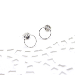 『3:am Silver』925銀麻花圓形耳環 925 Sterling Silver Simple Circle Ea 第1張的照片