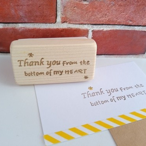 消しゴムはんこ　ありがとうの気持ちを込めて 英文「感謝の気持ちを込めて心からありがとう」 消しゴムはんこ はんこ