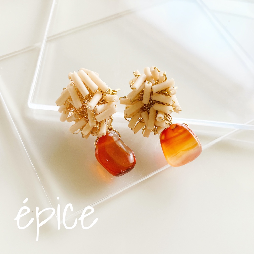 天然石とビーズのピアス