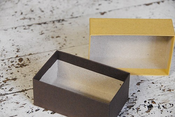 ミモザ　刺繍入り　紙箱イエロー　ケース　名刺サイズ　BOX　メモ　ハンドメイド 4枚目の画像