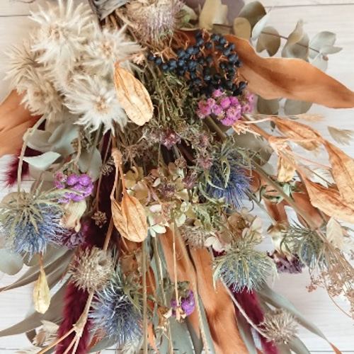 ナチュラルカラーのドライフラワースワッグ dry-flower-bouquet-swag-white-