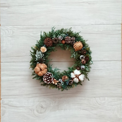 ナチュラルブラウンのクリスマスリース リース lea pua 通販 12744282