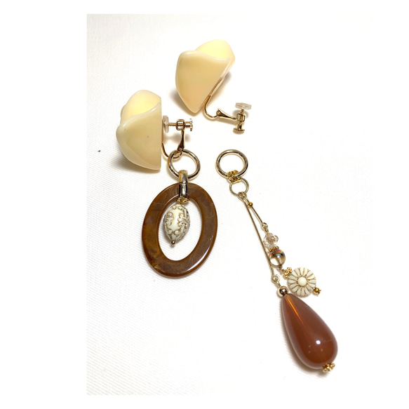 antique rose earring 3枚目の画像