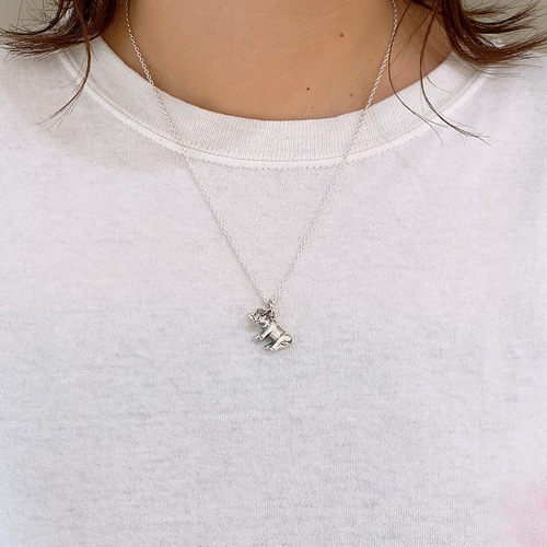 仔うしペンダント【丑】 シルバーアクセサリー ウシ 牛 動物モチーフ