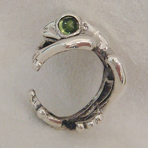 カエル（かえる）リング シルバーアクセサリー×ペリドット