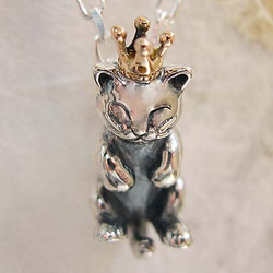 仔猫の王様ペンダント　シルバーアクセサリー×K18（ピンクゴールド）-送料無料　ねこ　ネコ　動物　アニマル　SV925　 3枚目の画像