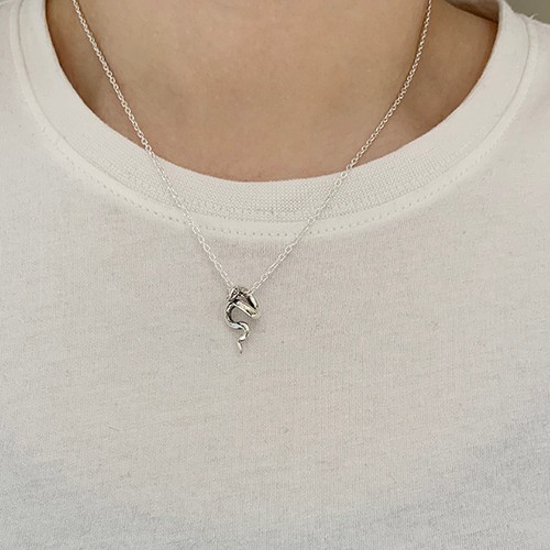 かすう工房 ペンダント 蛇 巳 ヘビ ネックレス シルバーアクセサリー ヘビペンダント【巳】 シルバーアクセサリー へび 蛇 干支 十二支 動物