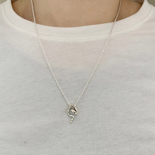 蛇 ヘビ シルバーアクセサリー ネックレス ヘビ 巳 蛇 ペンダント かすう工房 ペンダントトップ 巳 漢字 喜平 メンズ ネックレス スネーク アクセサリー
