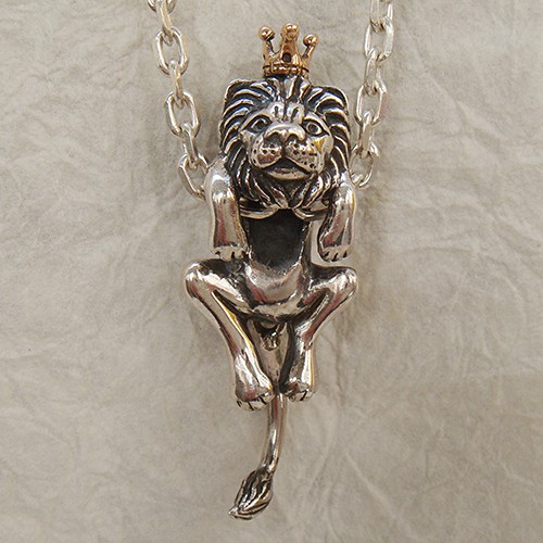 ライオンの王様ペンダント　シルバーアクセサリー×K18（ピンクゴールド）-送料無料