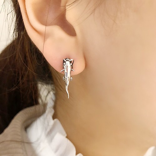 なまずピアス シルバーアクセサリー ナマズ 動物モチーフ ギフト対応