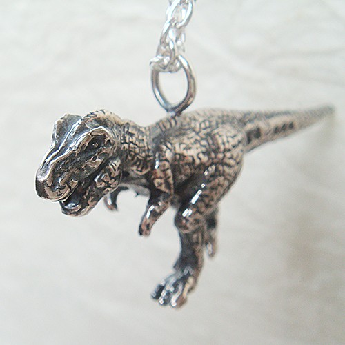 ティラノサウルスペンダント　シルバーアクセサリー　恐竜　ダイナソー　ギフト対応　SV925