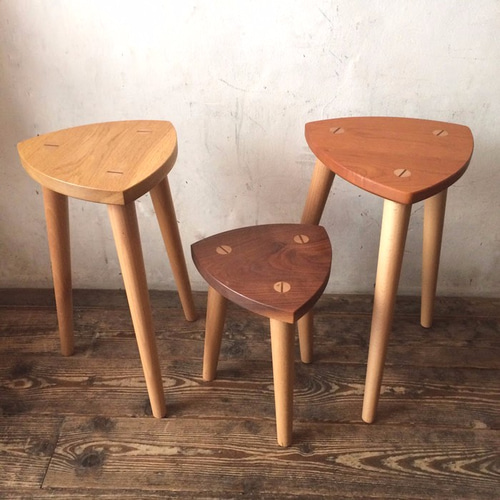 ハンドメイド 木製スツール 三角形 ハンドメイド 木製三角スツール